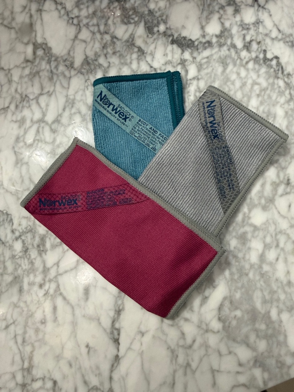 Norwex Microfiber Cloths - Pink, Teal, Gray Trio
Enviro,Window,Body/Face Cloths
